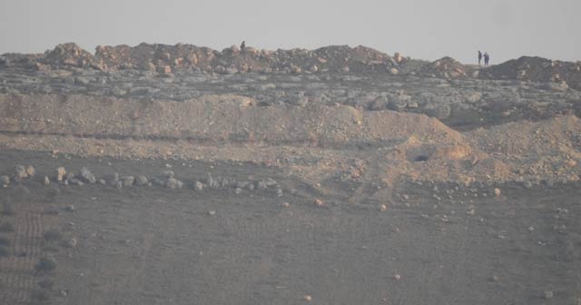 YPG’li teröristlerin hendek nöbeti