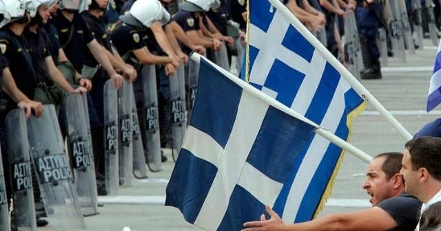 Yunanistan'da koalisyon hükümeti dağılıyor!