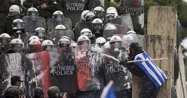 Yunanistan&#039;da olaylı &#039;Makedonya&#039; gösterisi