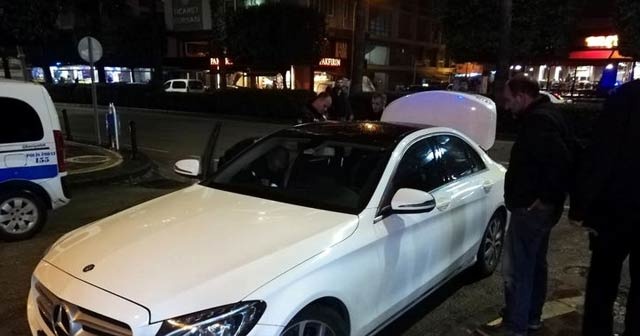 300 bin liralık otomobilinin anahtarını kaybetti, bulana 15 euro verdi