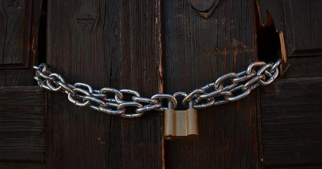 ABD'de ahırda kilitli 4 çocuk bulundu