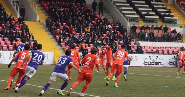 Adanaspor deplasmanda 3 golle kazandı