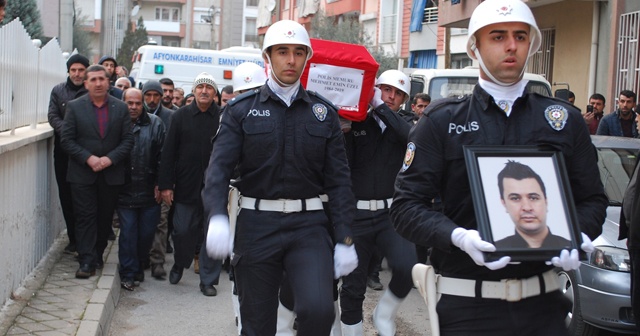 Aort damarı yırtılan polis, Manisa&#039;da son yolculuğuna uğurlandı