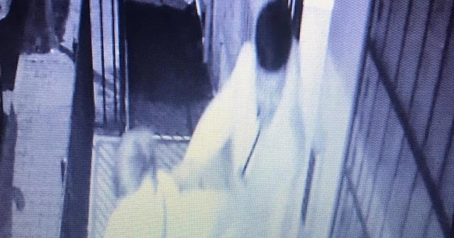 Bahçelievler'de apartmana giren hırsızı vatandaşlar yakaladı
