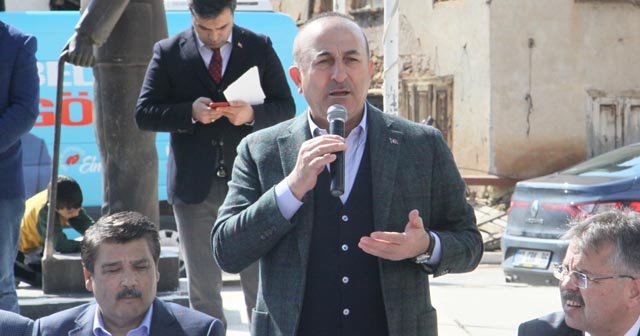 Bakan Çavuşoğlu Avrupa Parlamentosundaki ırkçılara yüklendi: &quot;Bunlar faşisttir, bunlar İslam düşmanıdır&quot;