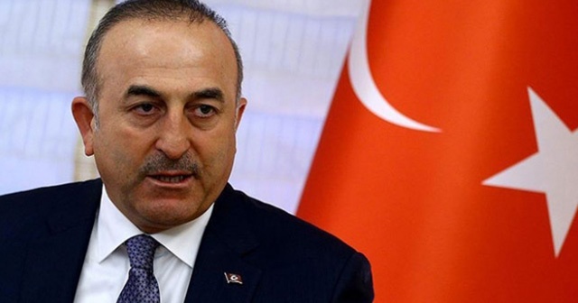 Bakan Çavuşoğlu&#039;ndan FETÖ açıklaması: Enselerinden tutup Türkiye&#039;ye getireceğiz