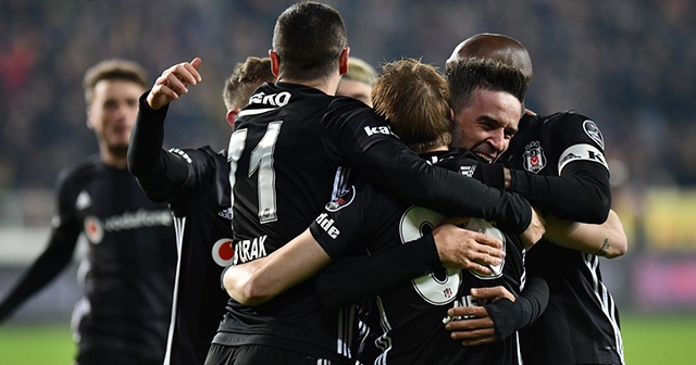 Beşiktaş&#039;tan derbi öncesi kritik galibiyet