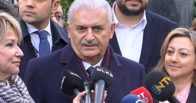 Binali Yıldırım Barış Manço müzesini ziyaret etti