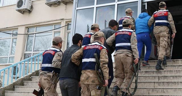 Büyükşehirlerde bombalı eylem hazırlığındaki 3 terörist yakalandı