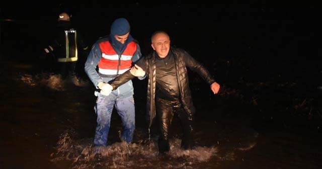 Can pazarı yaşandı... Otomobil baraja düştü: 2 ölü, 3 yaralı