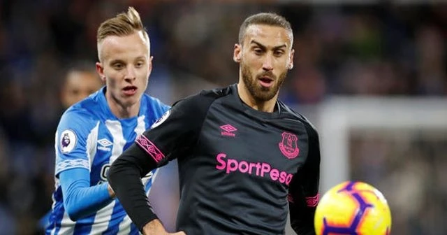 Cenk Tosun'dan derbi paylaşımı!