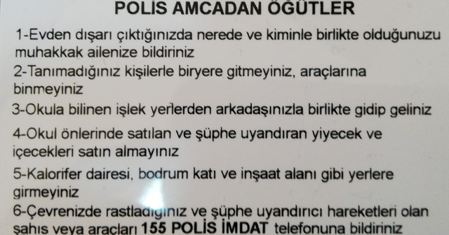 Emniyet, çocukları polis kimlik kartıyla suçlulara karşı uyarıyor