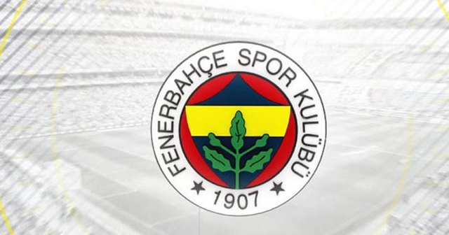 Fenerbahçe&#039;nin UEFA kadrosu belli oldu! Sürpriz isimler kadro dışı kaldı