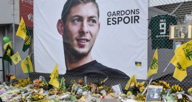 Futbolcu Emiliano Sala&#039;yı taşıyan uçağın enkazı Manş Denizi&#039;nde bulundu