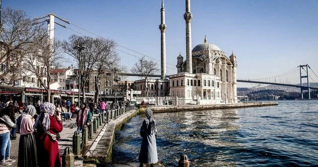 Güneşli havayı gören İstanbullular dışarı akın etti