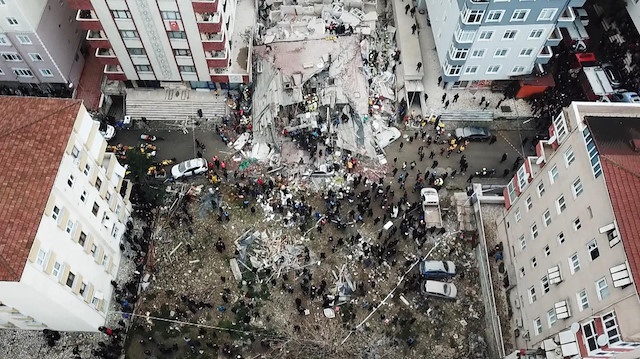 İstanbul Valiliği açıkladı: 3 kişi hayatını kaybetti, 12 yaralı