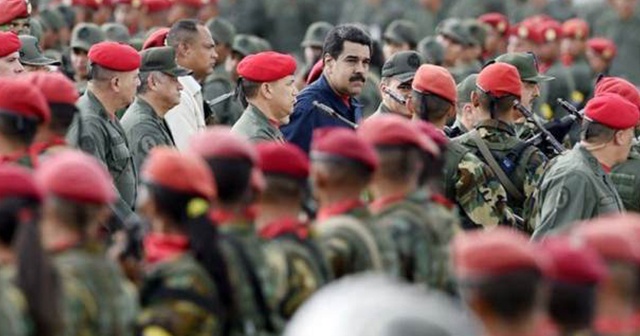 Maduro emir verdi: Askerler sınıra konuşlandırılıyor