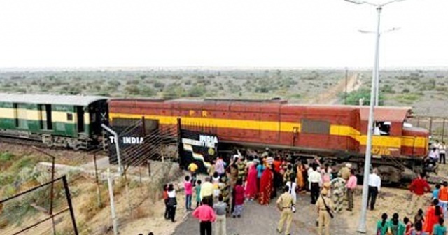 Pakistan-Hindistan arasında demir yolu seferleri durduruldu