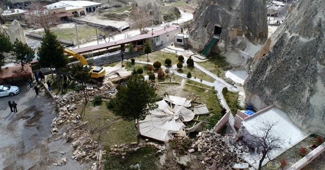 Peribacalarında 15 yapı daha yıkılıyor