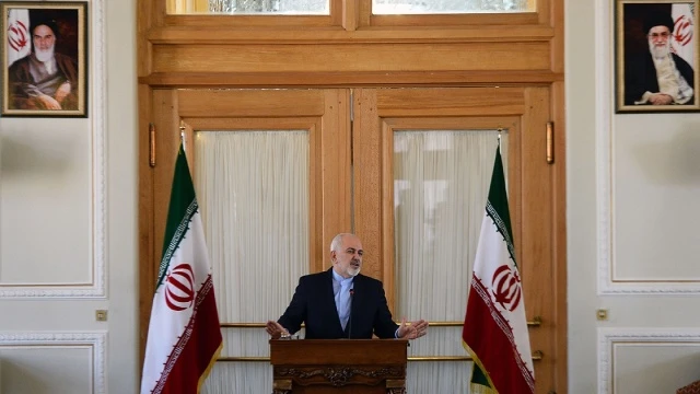 Ruhani Zarif'in istifasını kabul etmedi