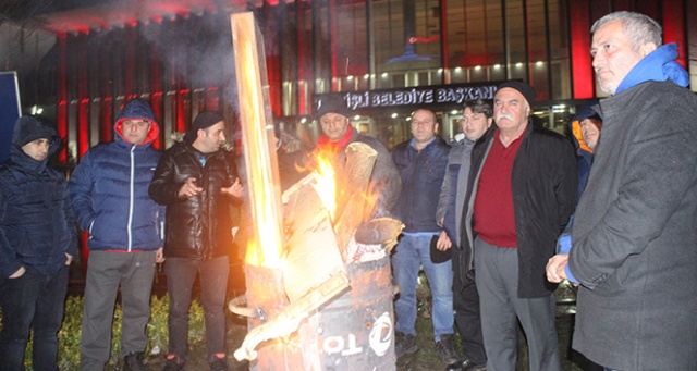 Şişli&#039;de maaşlarını alamayan işçiler açlık grevine başladı