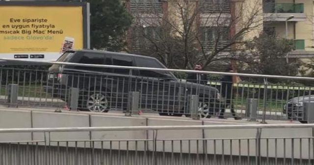 Şişli&#039;de silahlı çatışma! Lüks cip polisi harekete geçirdi...