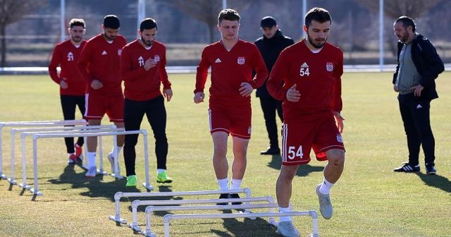 Sivasspor Akhisarspor&#039;u konuk edecek