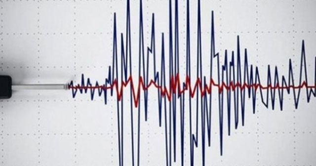 Son dakika... Adana&#039;da deprem oldu (Adanadaki deprem nerelerde hissedildi)