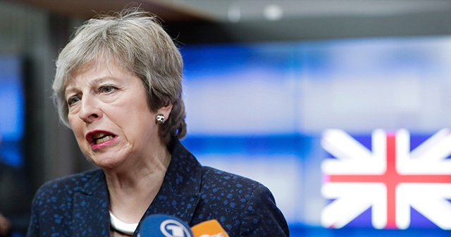 Theresa May&#039;in Brexit çaresizliği: Brüksel&#039;den eli boş döndü