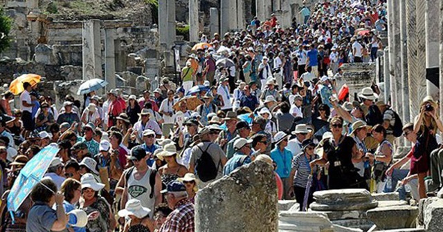 Turizmde yeni hedef açıklandı: 70 milyon turist