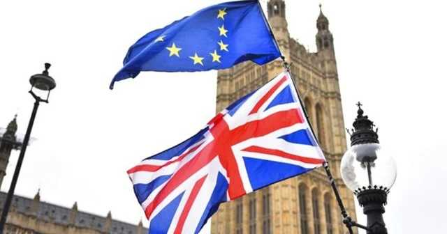 AB'den Brexit'i 'koşullu' erteleme teklifi