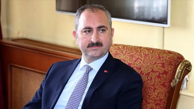 Abdülhamit Gül&#039;den CHP ve HDP&#039;ye sert sözler