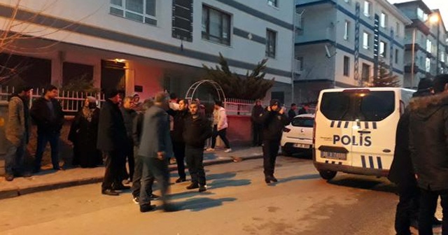 Ankara&#039;da kolonlarında çatlaklar oluşan 3 katlı bina boşaltıldı