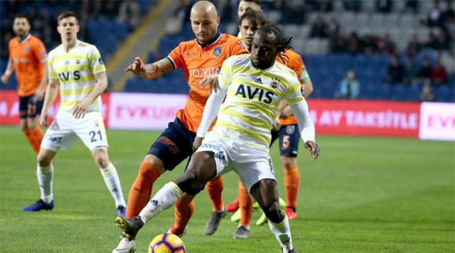 Başakşehir Fenerbahçe&#039;yi 2-1 mağlup etti