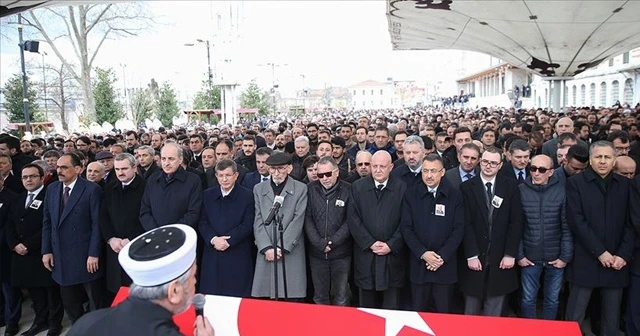 Beril Dedeoğlu son yolculuğuna uğurlandı