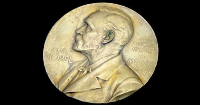 Bu yıl iki Nobel Edebiyat Ödülü verilecek