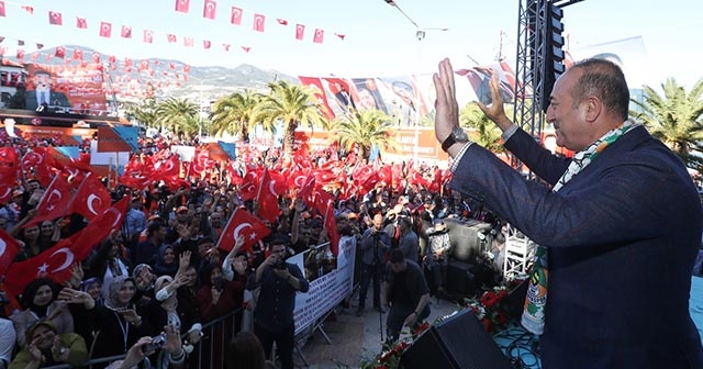 Çavuşoğlu: “CHP’nin içinde DHKP-C’liler var”