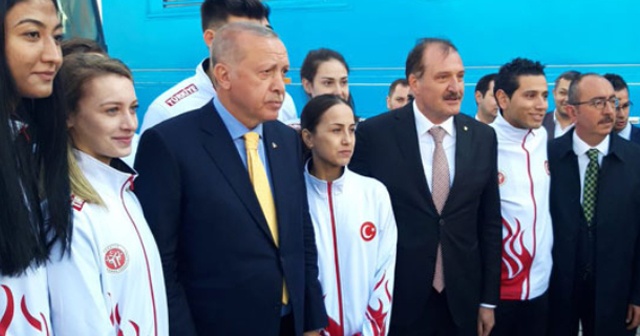 Cumhurbaşkanı Erdoğan, Tekvandocuları Kabul Etti