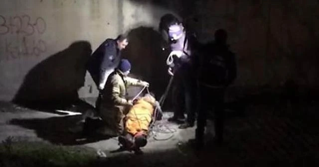 Dehşete düşüren olay! Önünü kesip dövdüler, sonra da böyle çıkardılar