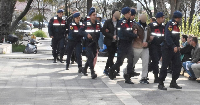 FETÖ&#039;den ihraç eski asker baba-oğul yakalandı