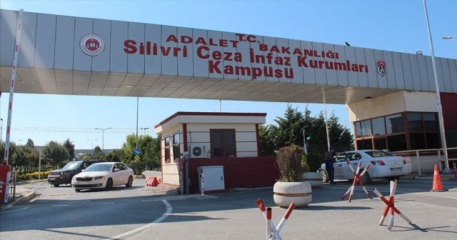 FETÖ&#039;nün iş dünyası yapılanması davası bilirkişi raporunda &#039;takım elbise&#039; detayı