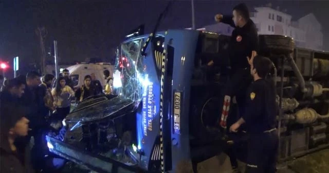 Freni tutmayan otobüs devrildi: 1 yaralı