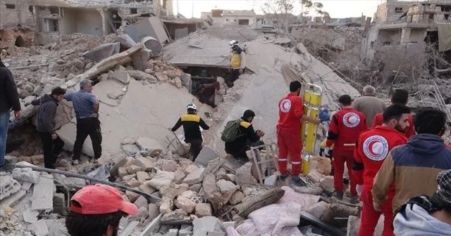 İdlib'e hava saldırısında ölü sayısı 15'e yükseldi