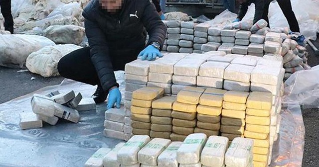 İran&#039;da bir yılda 670 ton uyuşturucu ele geçirildi