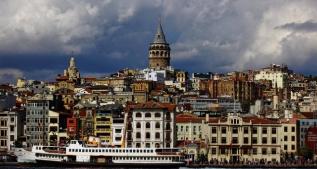 İtalyanlar Galata için Türkiye’de