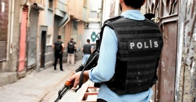 Kahramanmaraş'ta kaçak silah operasyonu: 3 gözaltı