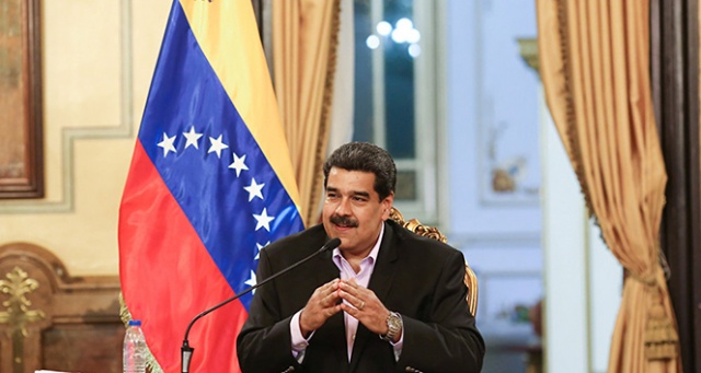 Maduro&#039;dan kabinede köklü değişim sinyali: &#039;Görevlerinizi bırakmaya hazır olun&#039;
