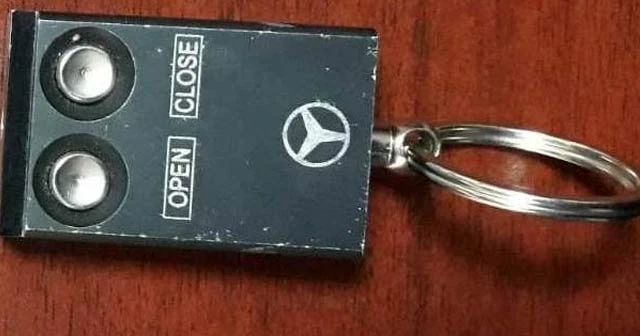 Malatya'da anahtarlık şeklinde tabanca ele geçirildi
