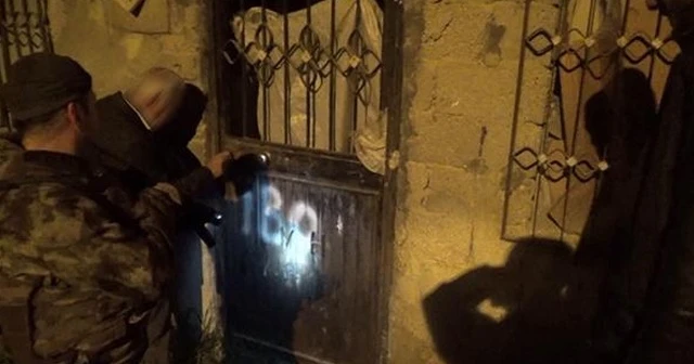 Mersin'de terör operasyonu: 15 gözaltı