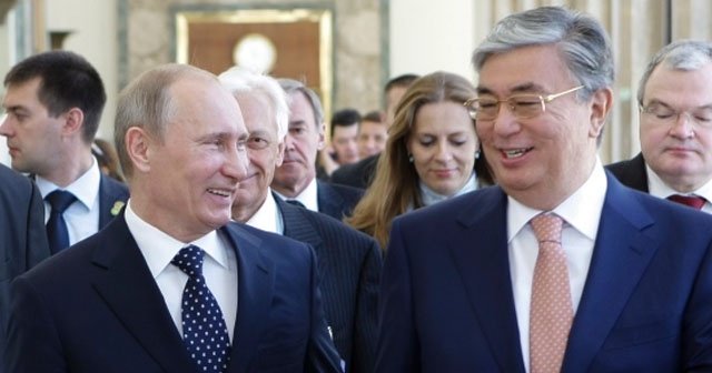 Putin, Kazakistan’ın yeni Cumhurbaşkanı Tokayev’i tebrik etti